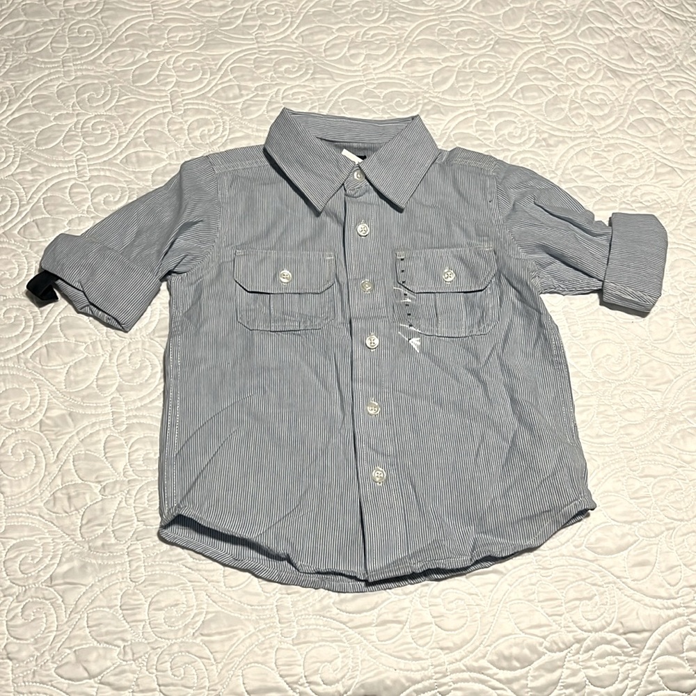 New with tags. Gap size 3T striped button down shirt.